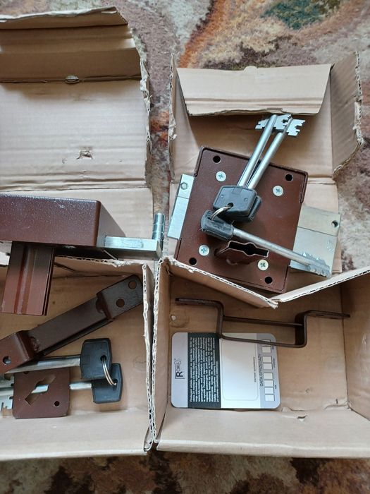 Zamek zasuwa ROM-3