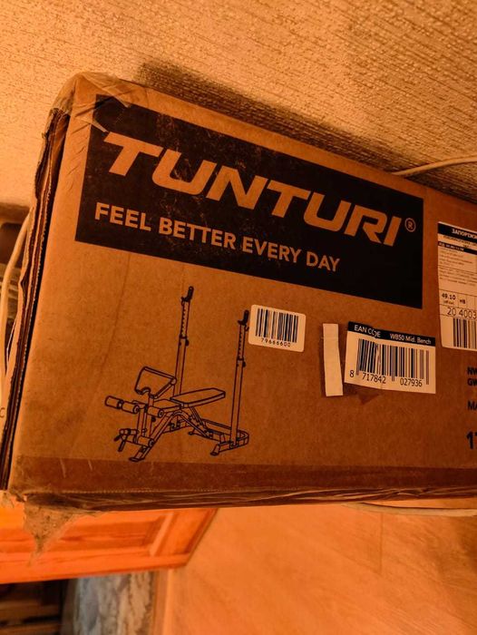 Лава для жиму і преса Tunturi WB50 Weight Bench