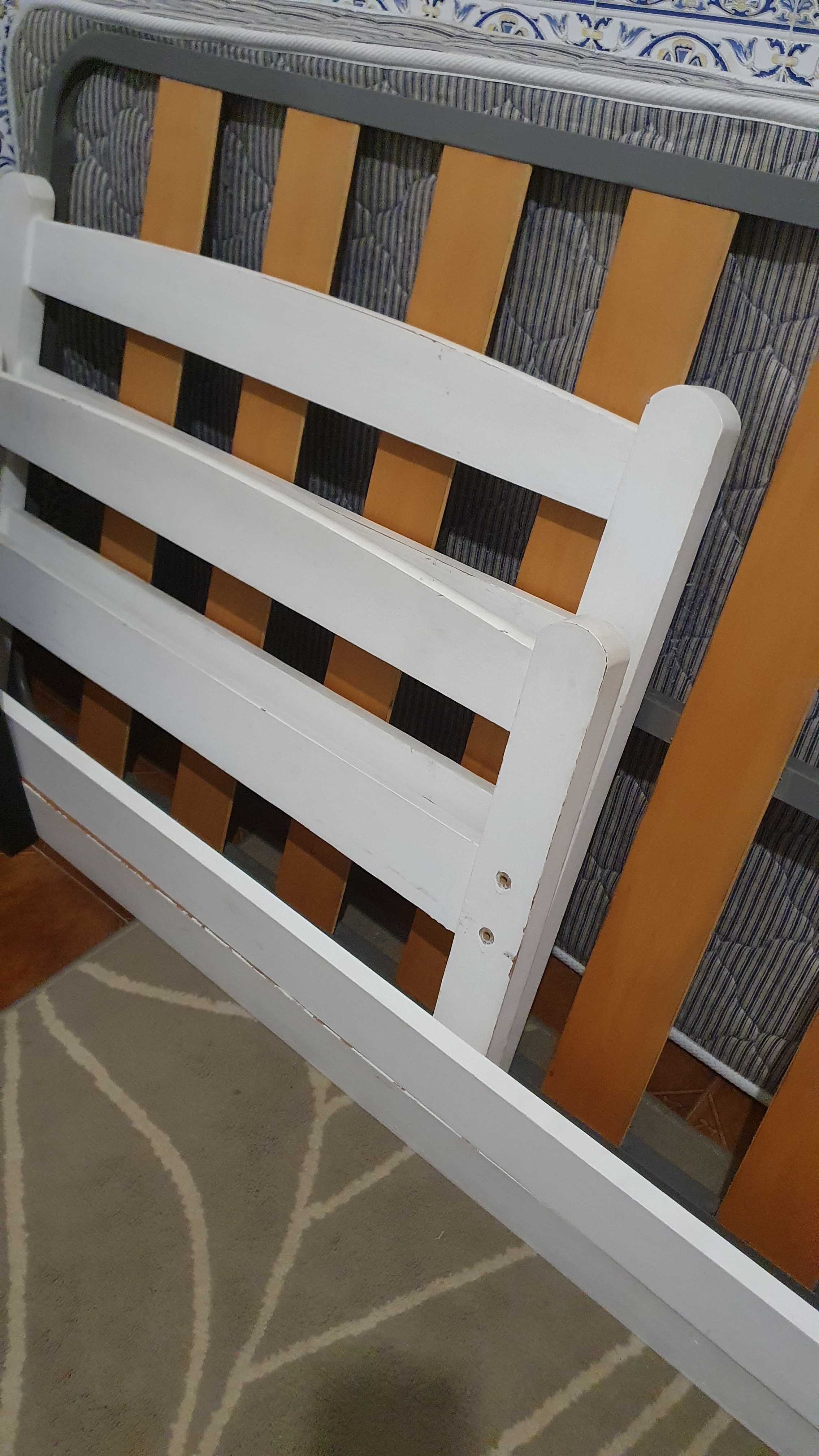 Cama de corpo e meio