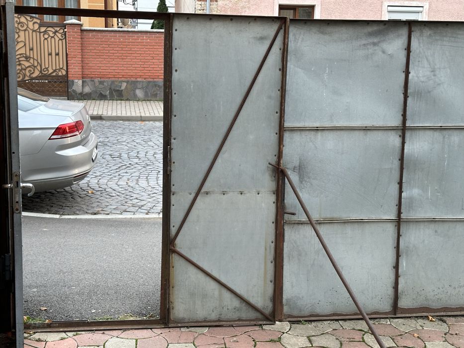 Ворота вживані б/у