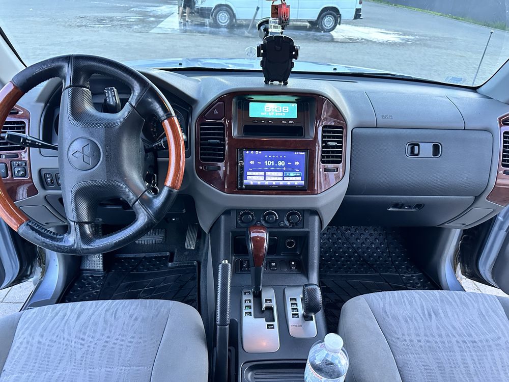 Mitsubishi Pajero Wagon