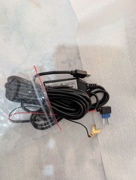 Dash Cam de 4 canais com gravação HD (1080p) campo de visão de 360 °