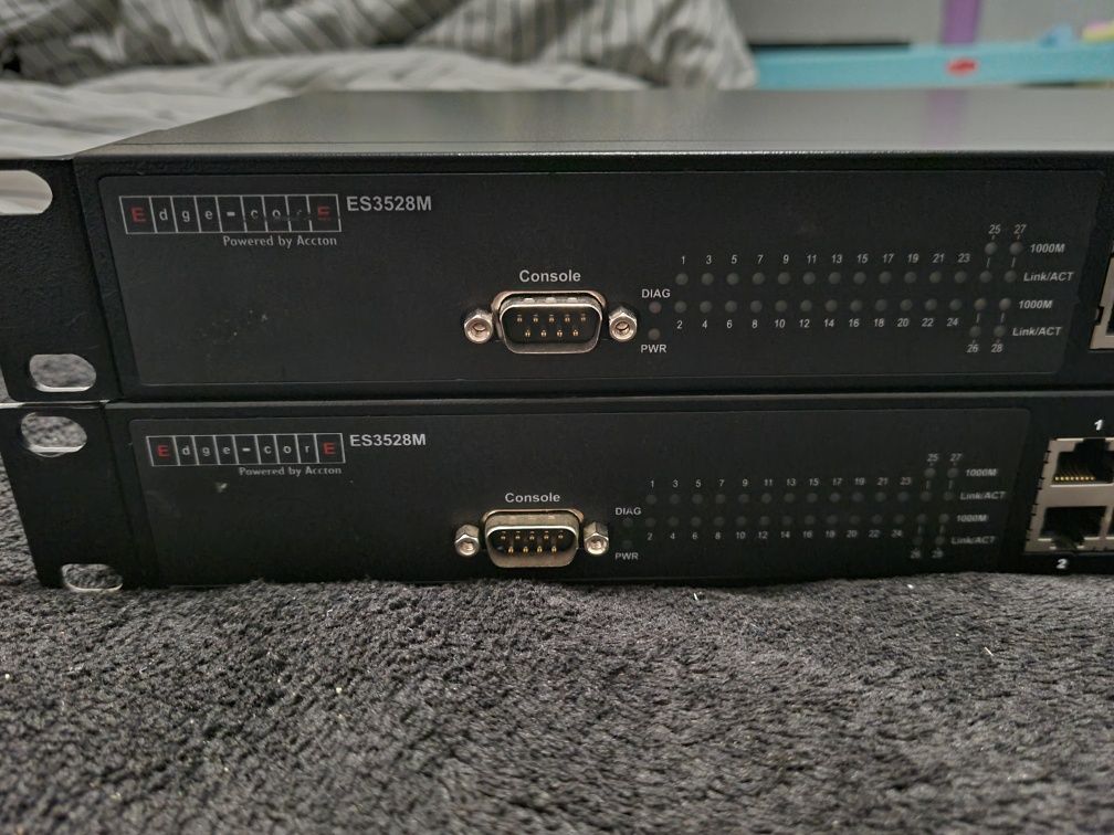 Edge core ES3528M