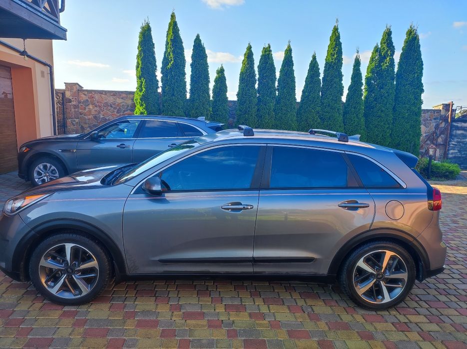 Продам авто Kia Niro 2017 р.в, 1,6 гібрид 149 тис.км., клімат.