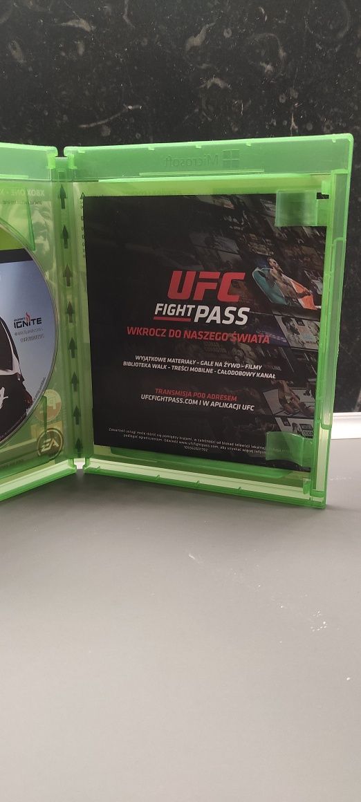 Gra na Xbox one, X UFC 4