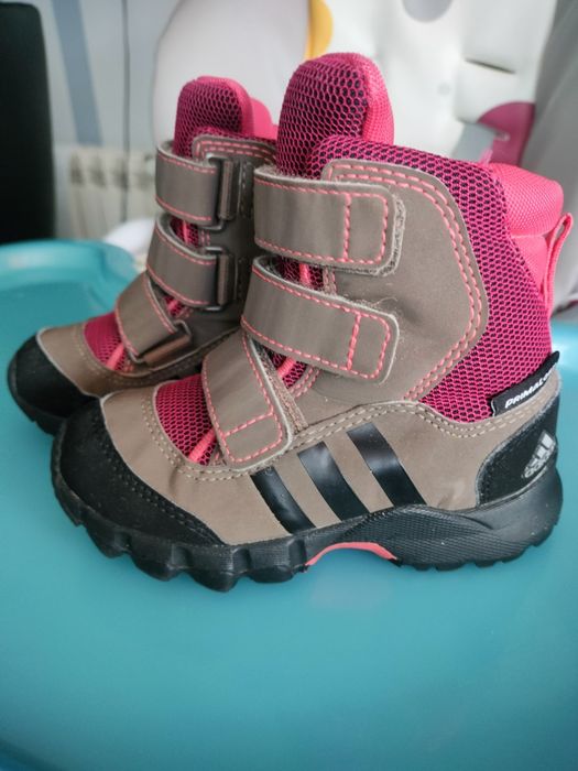 Śniegowce Adidas Holtanna Snow r.23