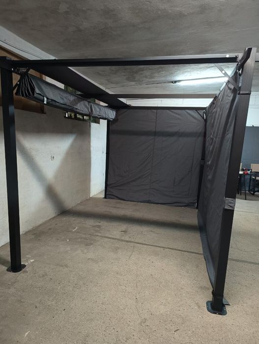 Pawilon wolnostojący. Zadaszenie na ogród, altanka. Namiot ogrodowy.