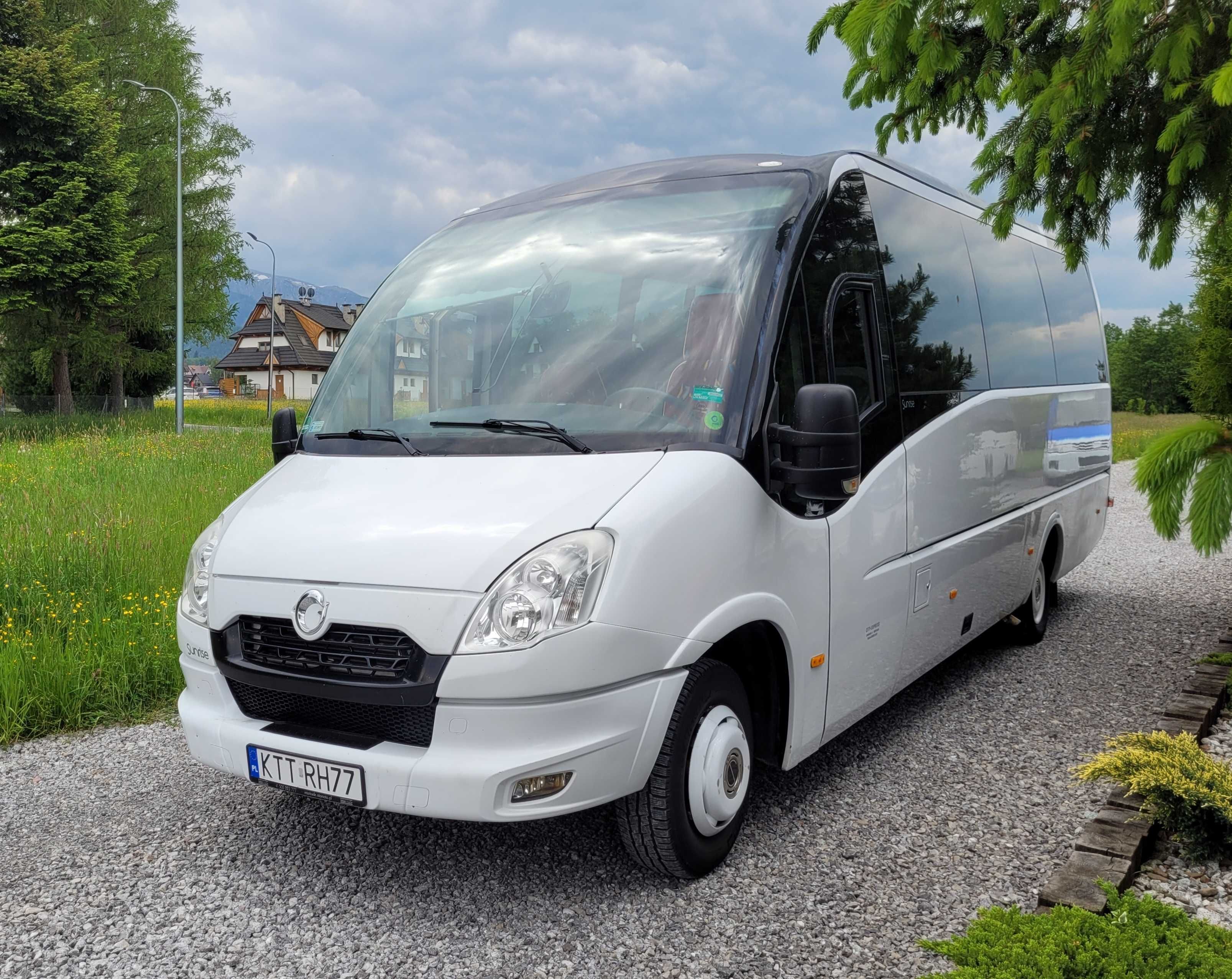 Gieno-Bus Zakopane Przewóz Osób, Transport Busy-Wesele,Transfer Balice