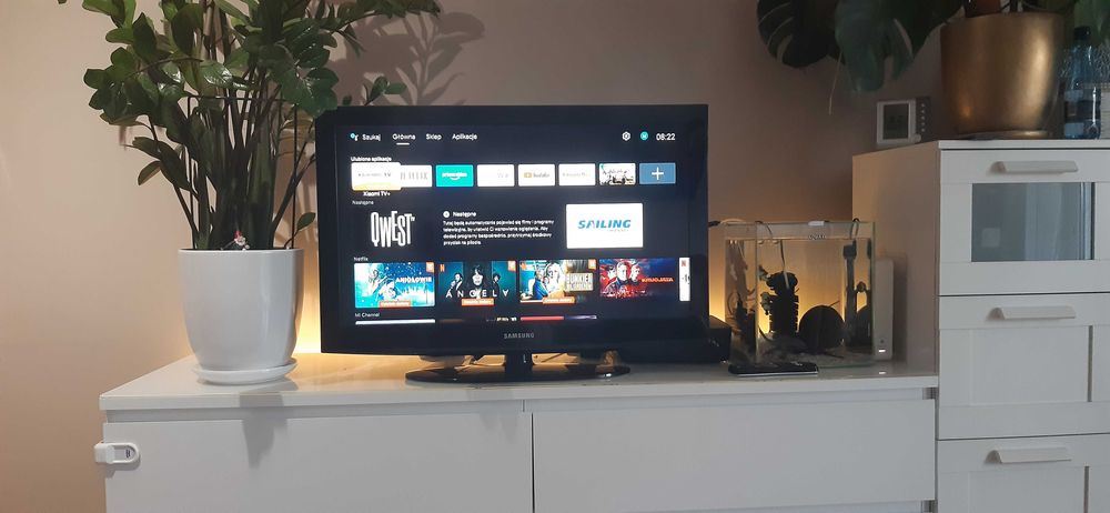 Telewizor Samsung 32 wraz z odtwarzaczem multimedialnym xaomi