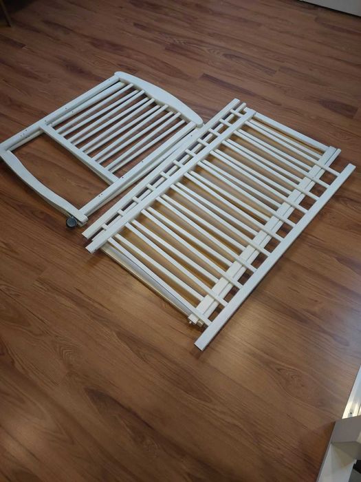 дитяче ліжечко 120×60, дерев’яне біле, з матрацом і ковдрою