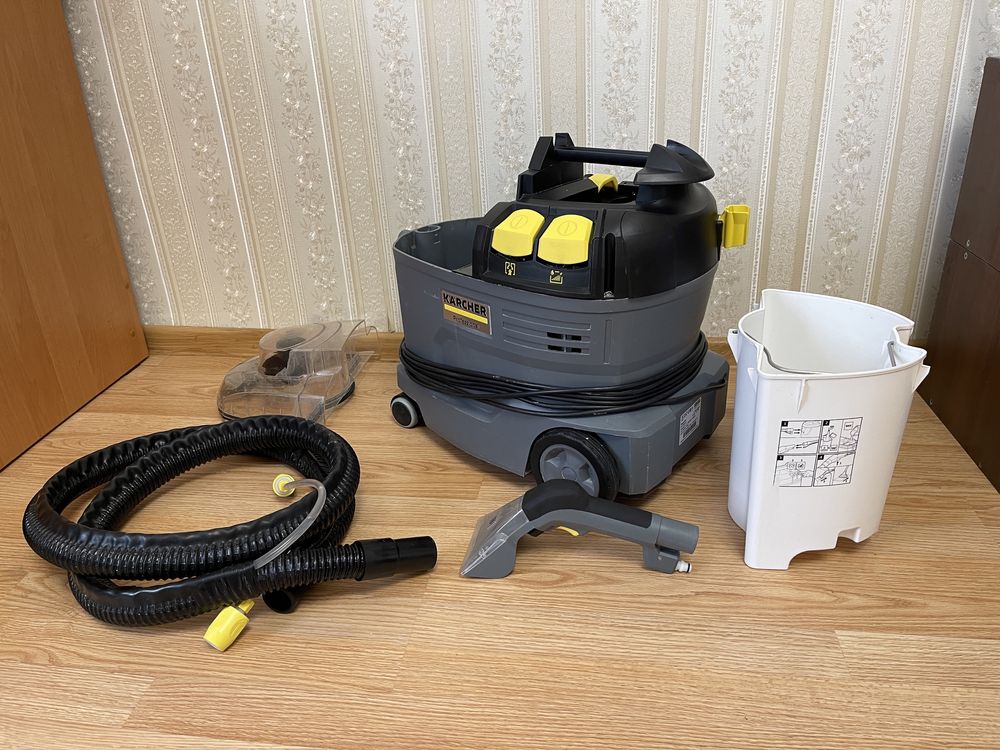 Миючий пилосос Karcher Puzzi 8/1 НА ГАРАНТІЇ