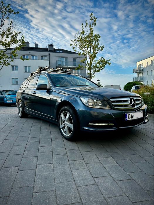 Mercedes c 180 Avantgarde - kombi, hak, klimatronic, nawigacja