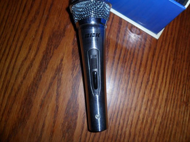 Мікрофон BBK для караоке систем