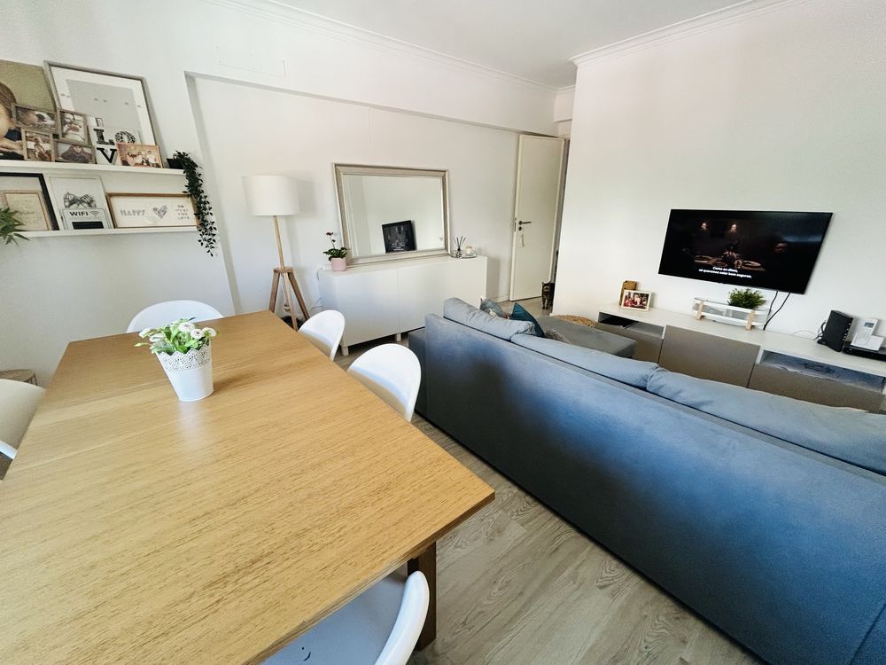 Apartamento T2 - Av. Miguel Bombarda, Queluz