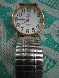 Часы наручные с браслетом