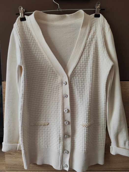 Кофта на пуговицах