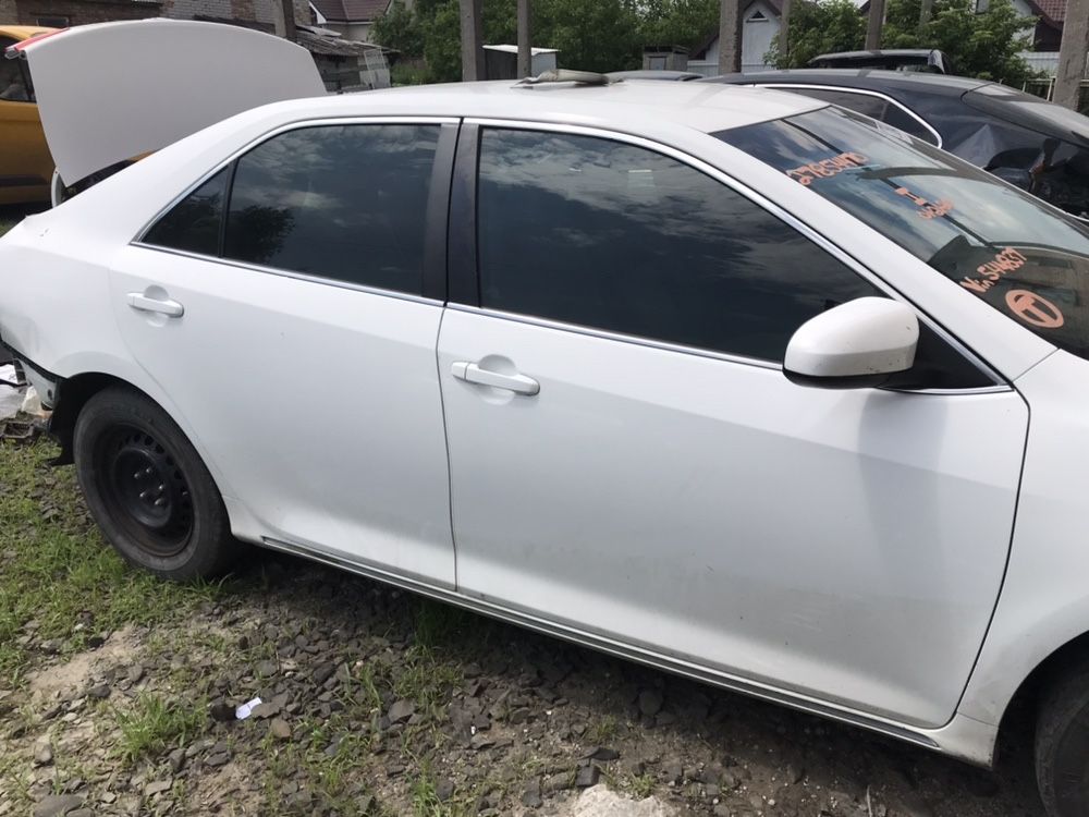 Дверь двери Toyota Camry 40 50 55 70 камри тойота шрот разборка