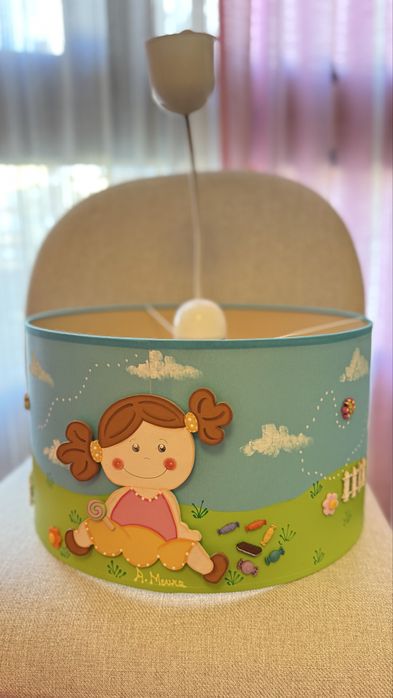 Candeeiro de teto infantil