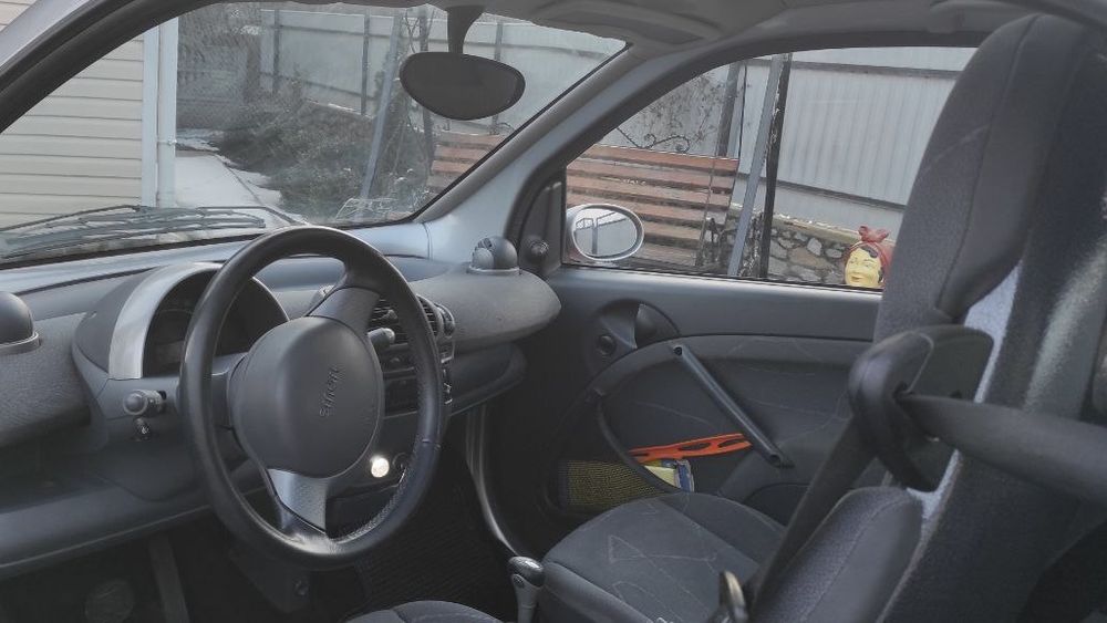 Автомобіль Smart Fortwo