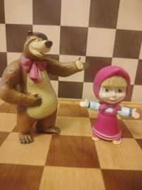 Dwie figurki Masza i Niedźwiedź