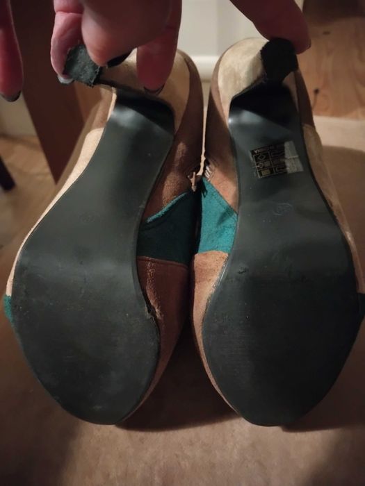 Sapatos Elegantes de Mulher