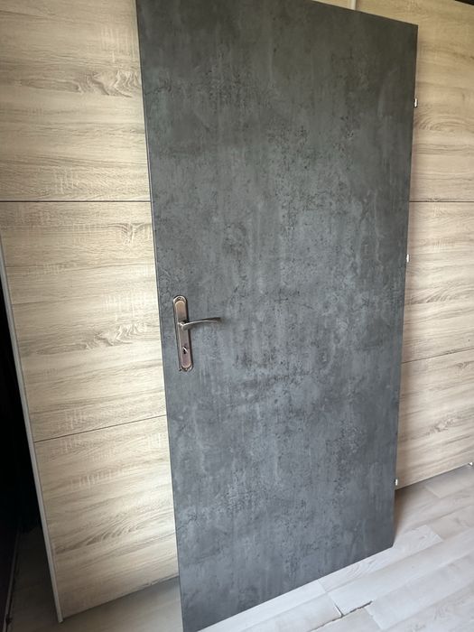 Drzwi wewnetrzne bardzo dobry stan