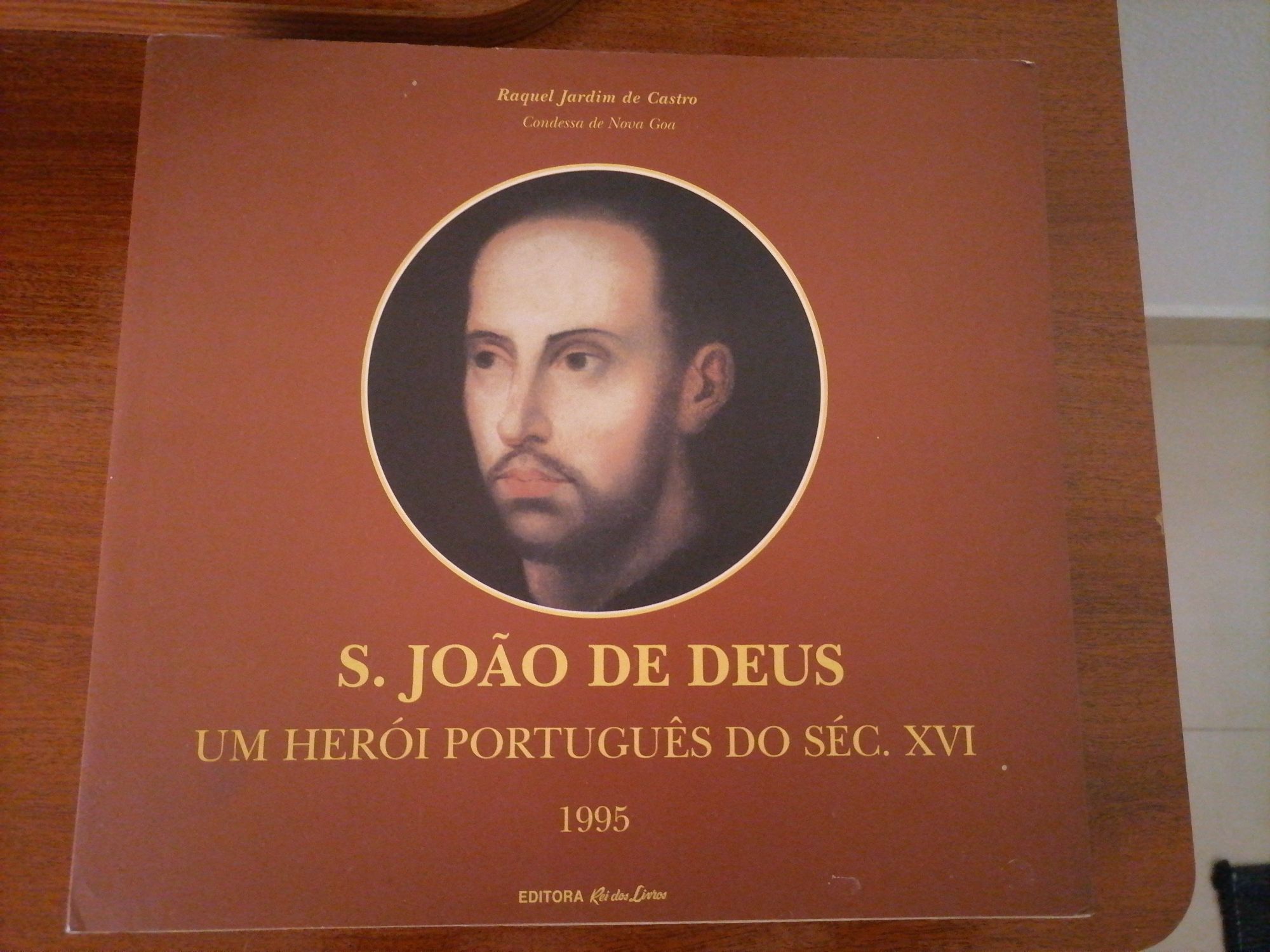 Livro Antigo S. João de Deus

1995