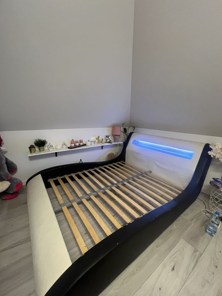 Łóżko 160x200 cm
