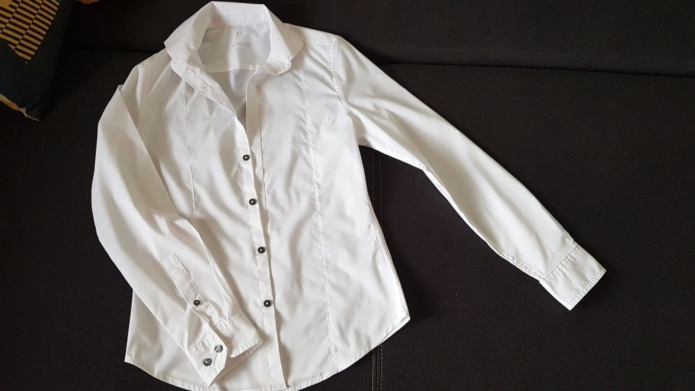 Biała koszula wizytowa