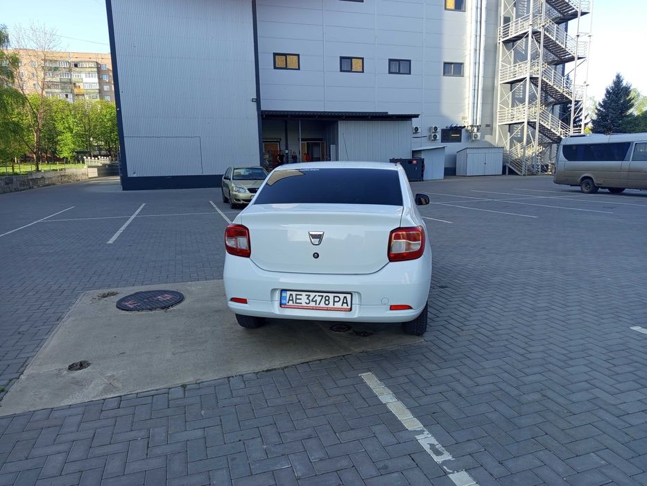 Рено Логан   газ.бензин