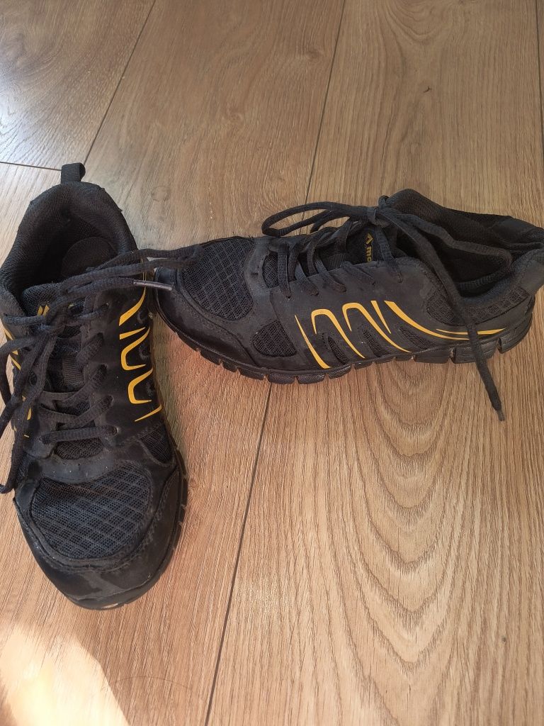 Martes buty sportowe adidasy 37