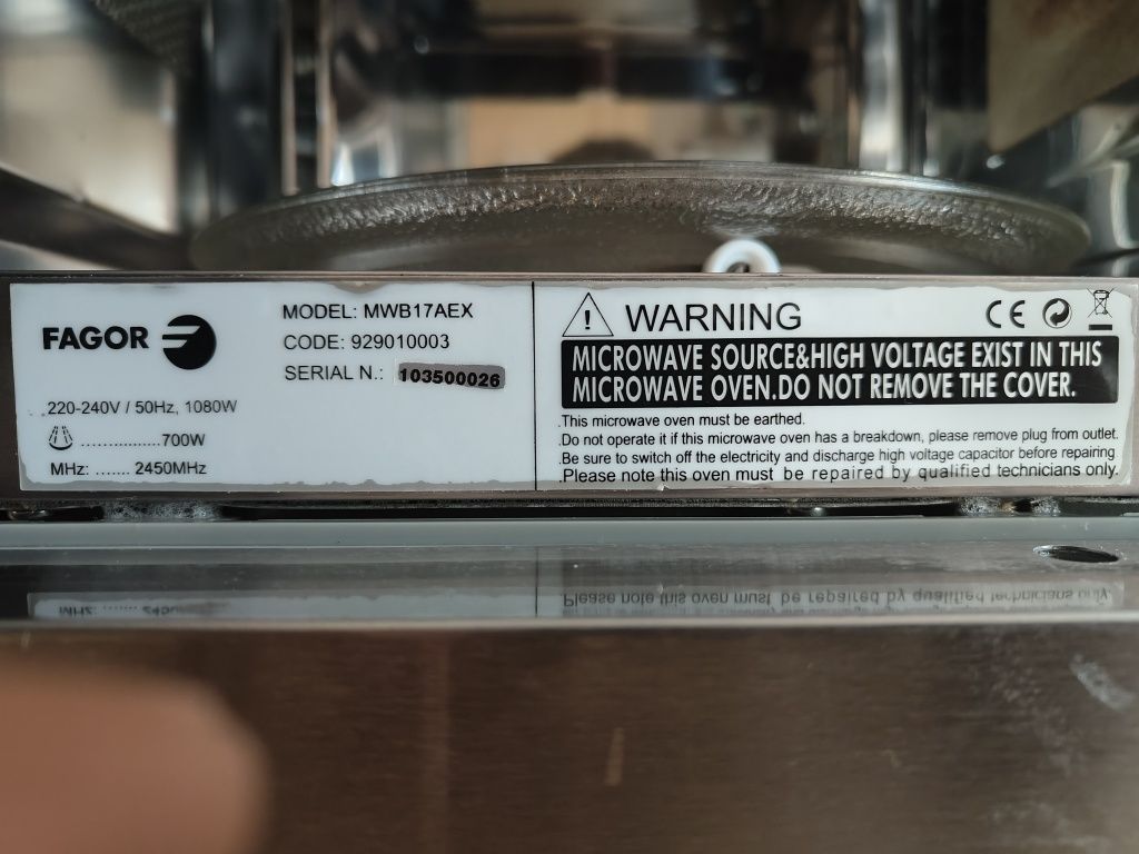 Microondas de encastre FAGOR