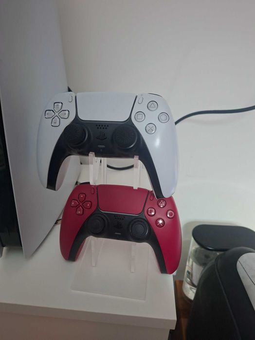 ps5 com 2 comandos+tapete+suporte comandos