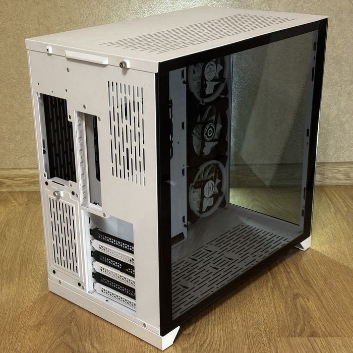 Корпус Lian Li x DER8AUER O11 Dynamic White (акваріум)