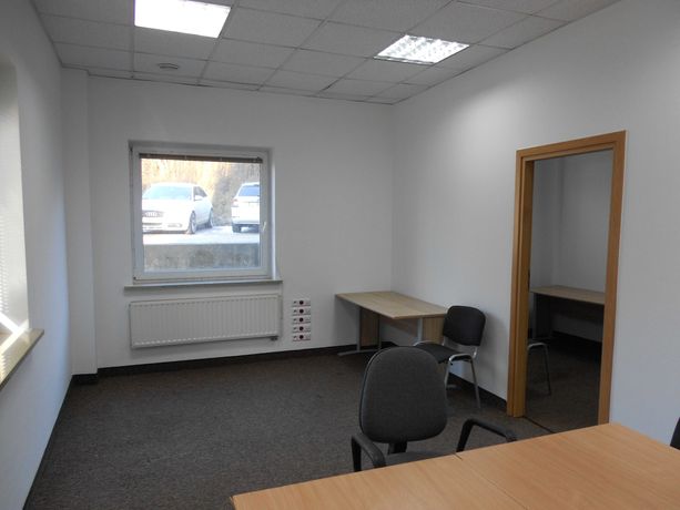 Lokal biurowy 35m2 2 pokoje parter w budynku biurowym Prądnik Biały