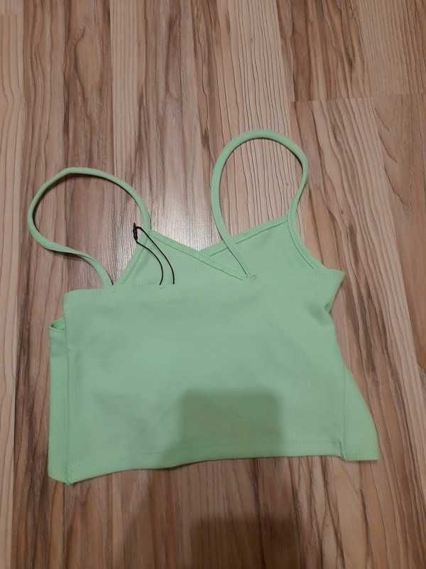 Zielony crop top Stradivarius rozm S