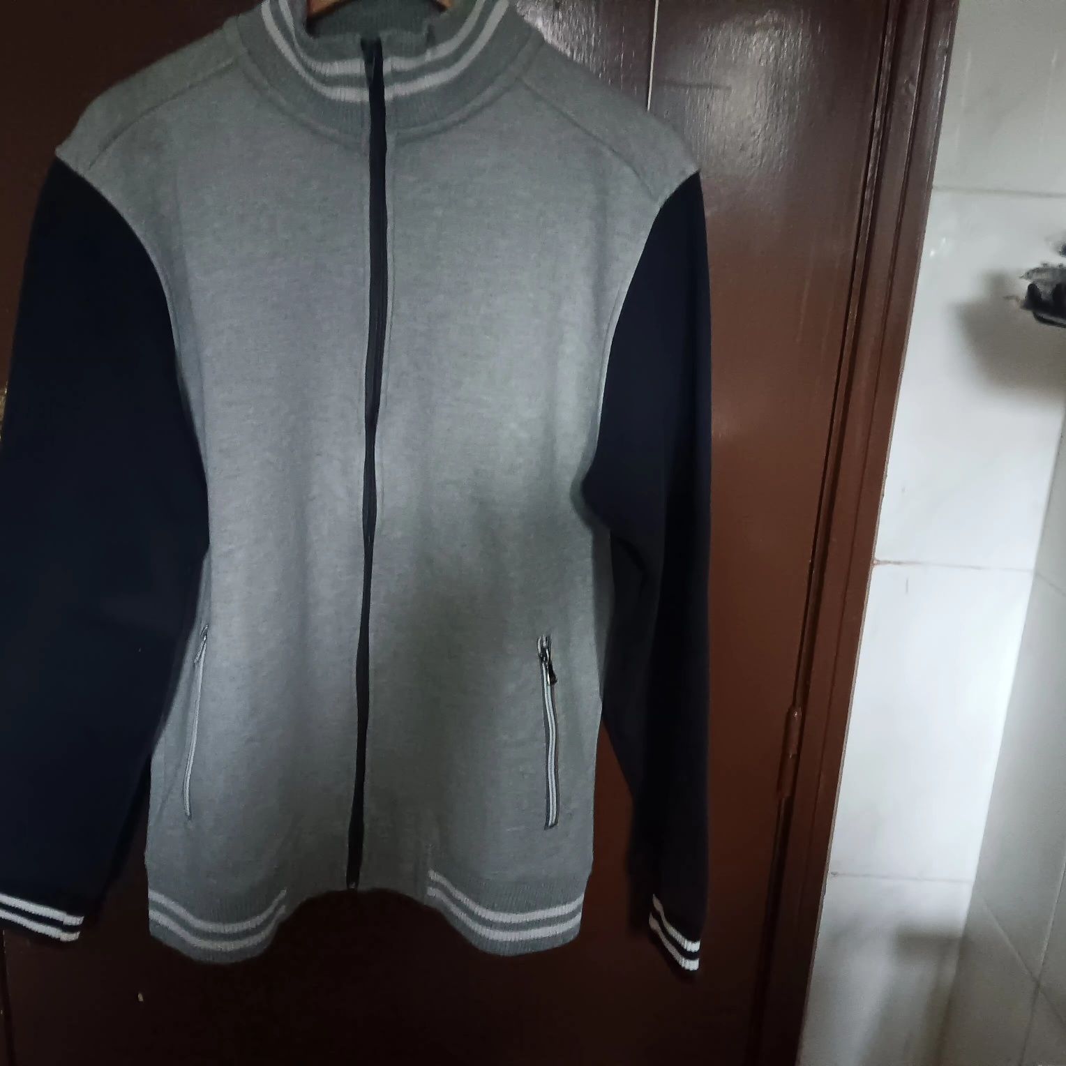 Camisolas e casacos para homem