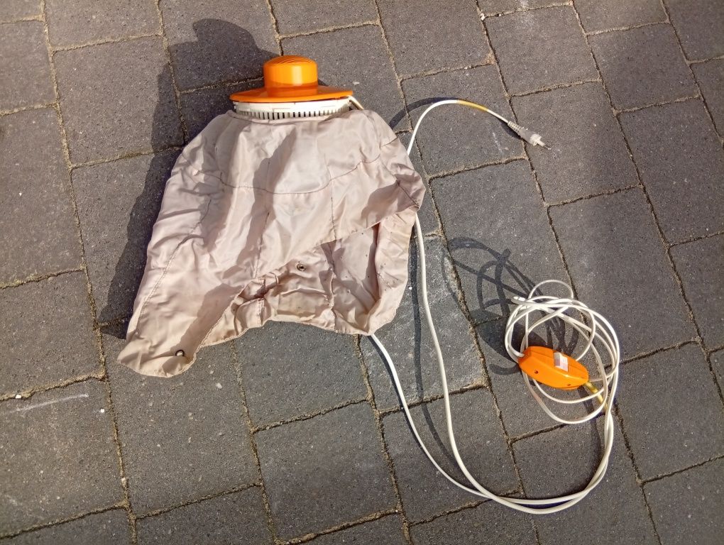 Suszarka kapturowa PRL działa