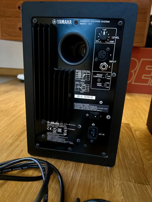 Kibord yamaha mx88 + glosniki yamaha HS7