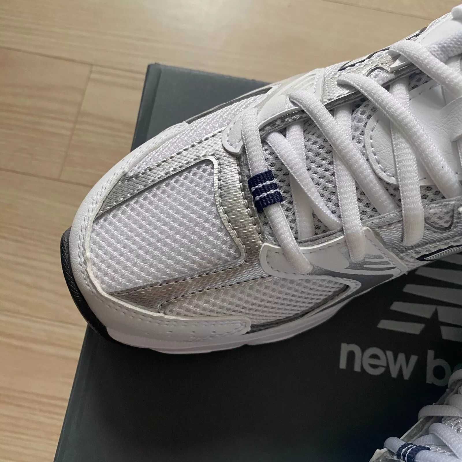 *NoweNewBalance_530_WhiteSilverNavy*Moda.39.5