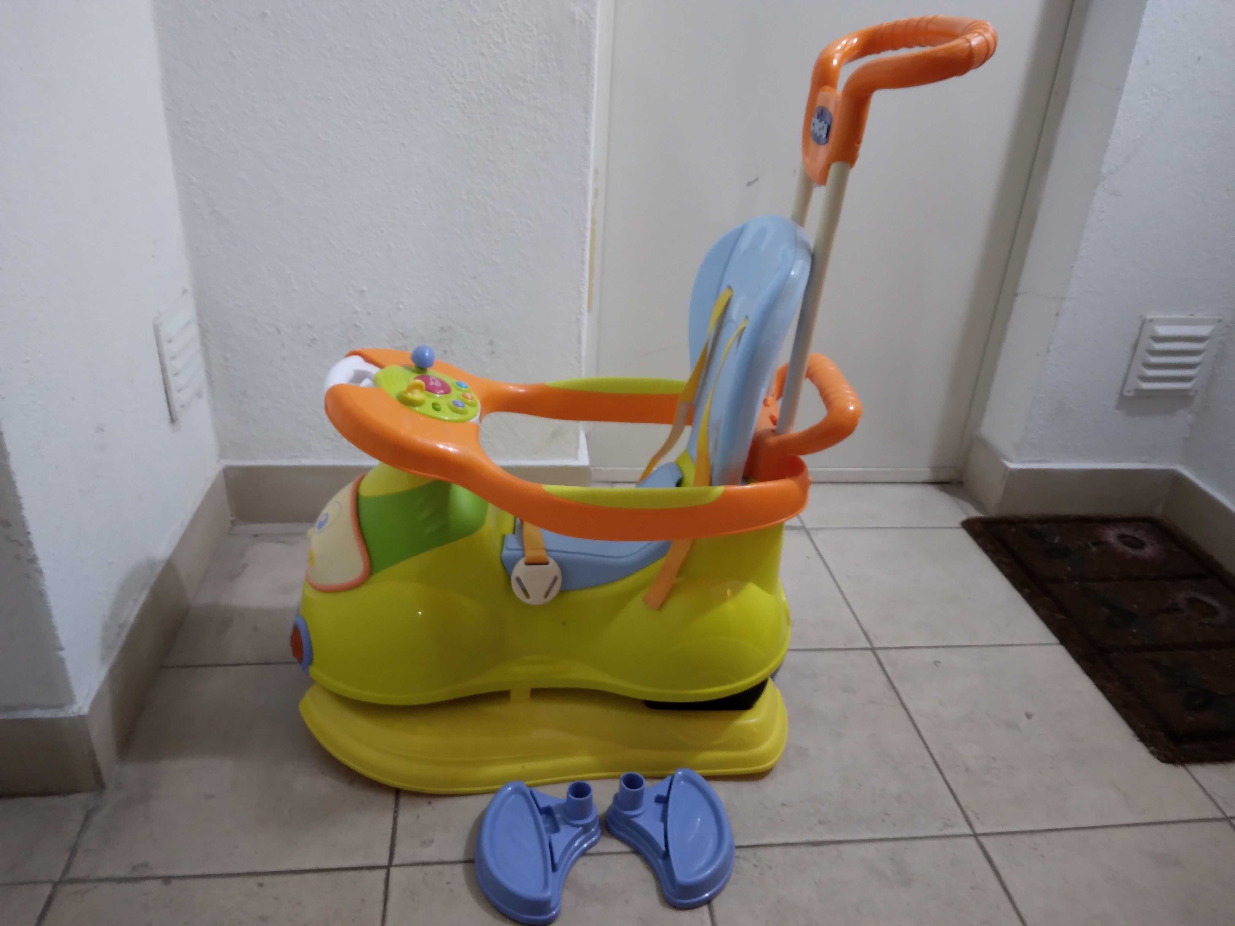 Chicco Quattro - carrinho cavalgável