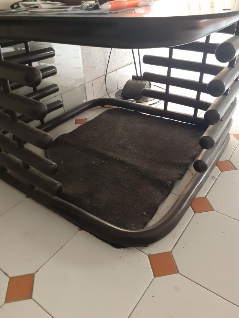 Mesa 74 x 74 tampo em vidro