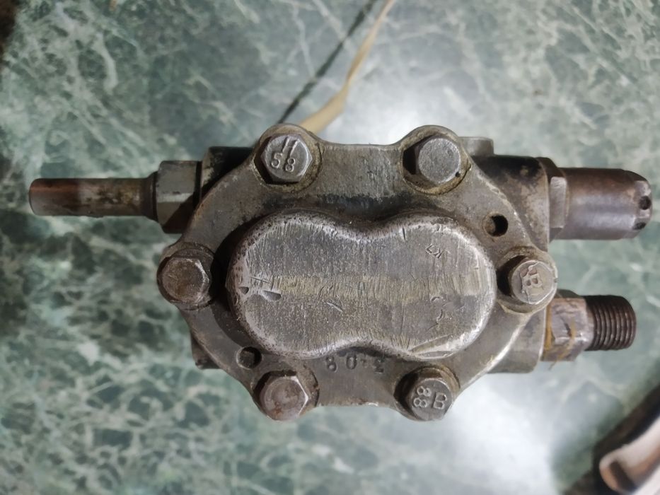 Насос авиационный