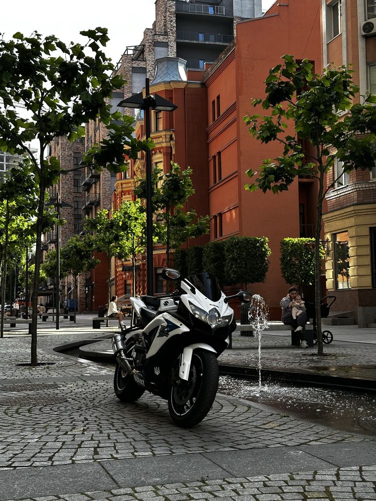 Suzuki GSX-R 750 K9
