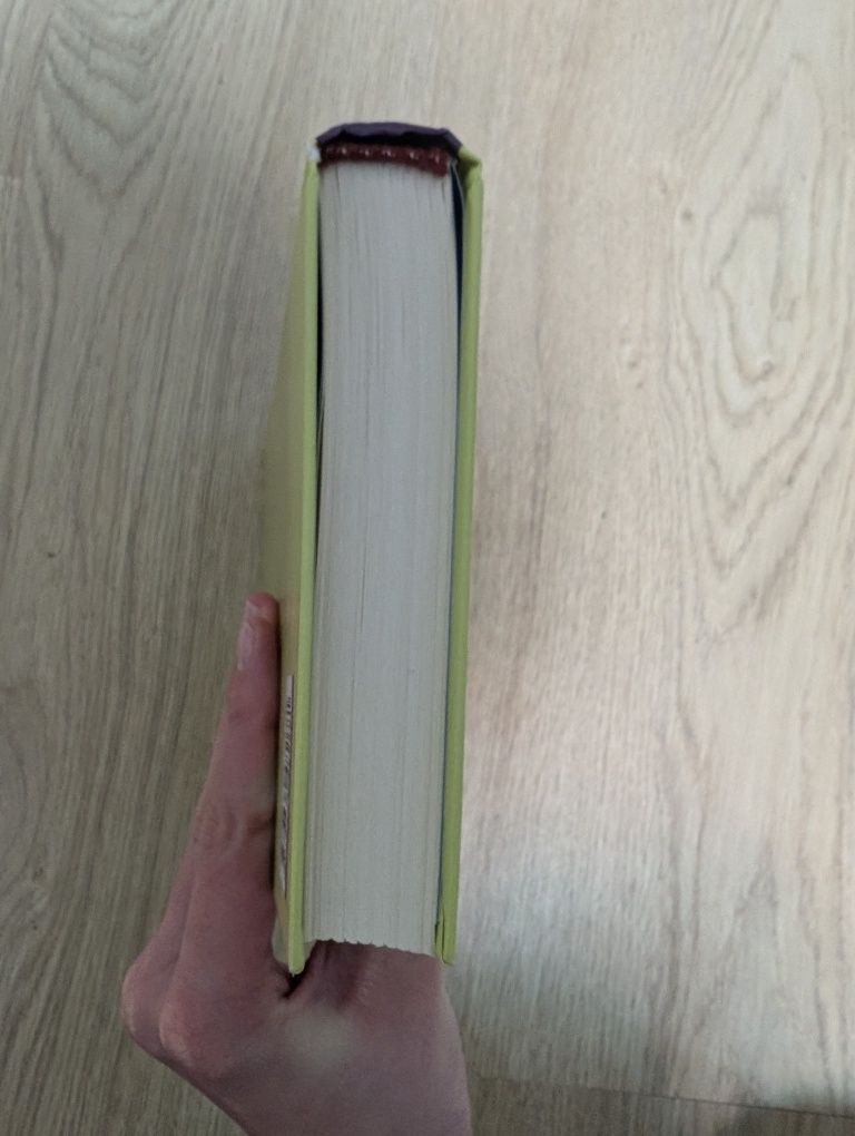 Книга Набридливі  дівчата