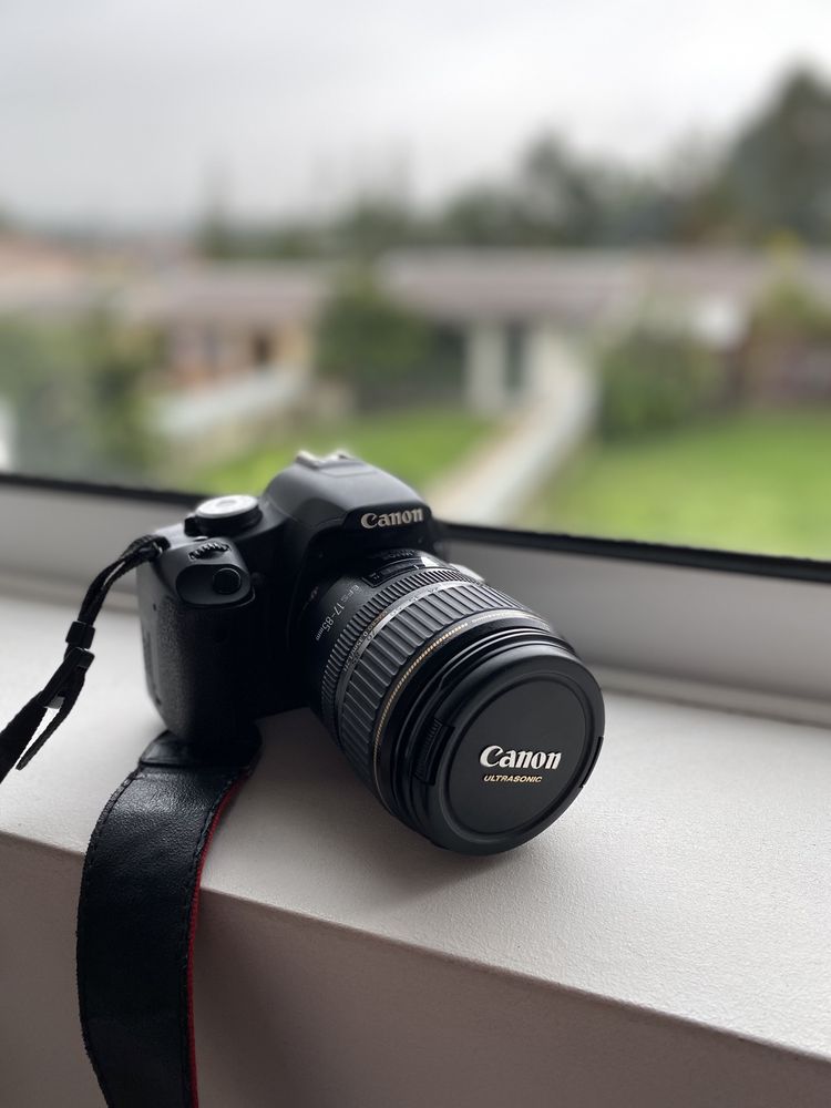 Camara Canon EOS e lente EFS 17-85mm