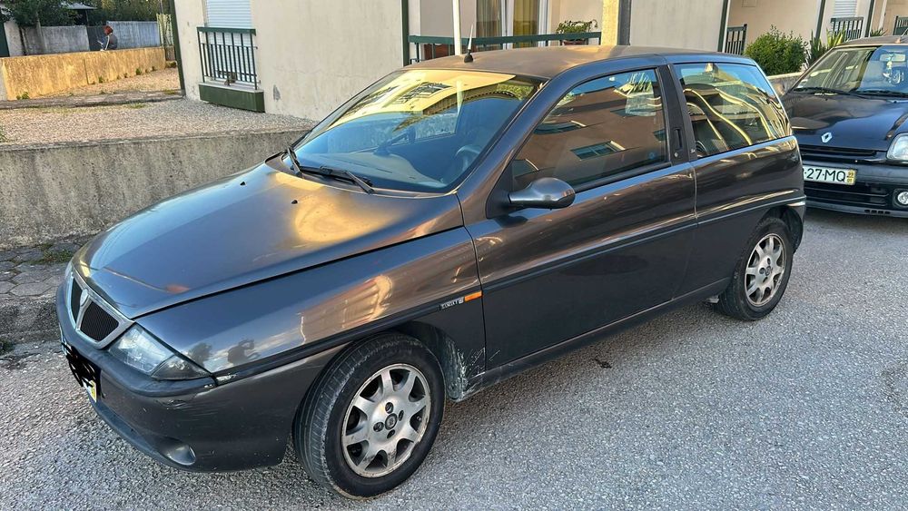 Lancia Y 1.2 16v 90cv 800€ TRANSFERENCIA INCLUIDA