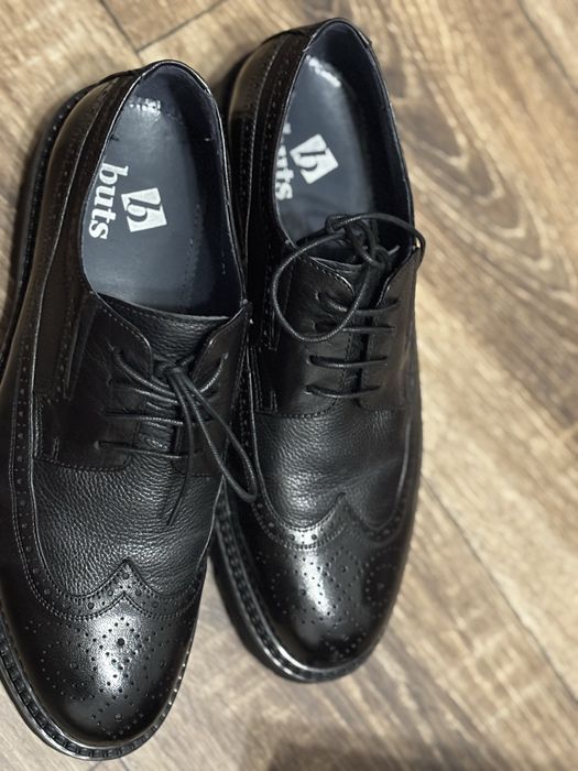 Чоловіче шкіряне взуття