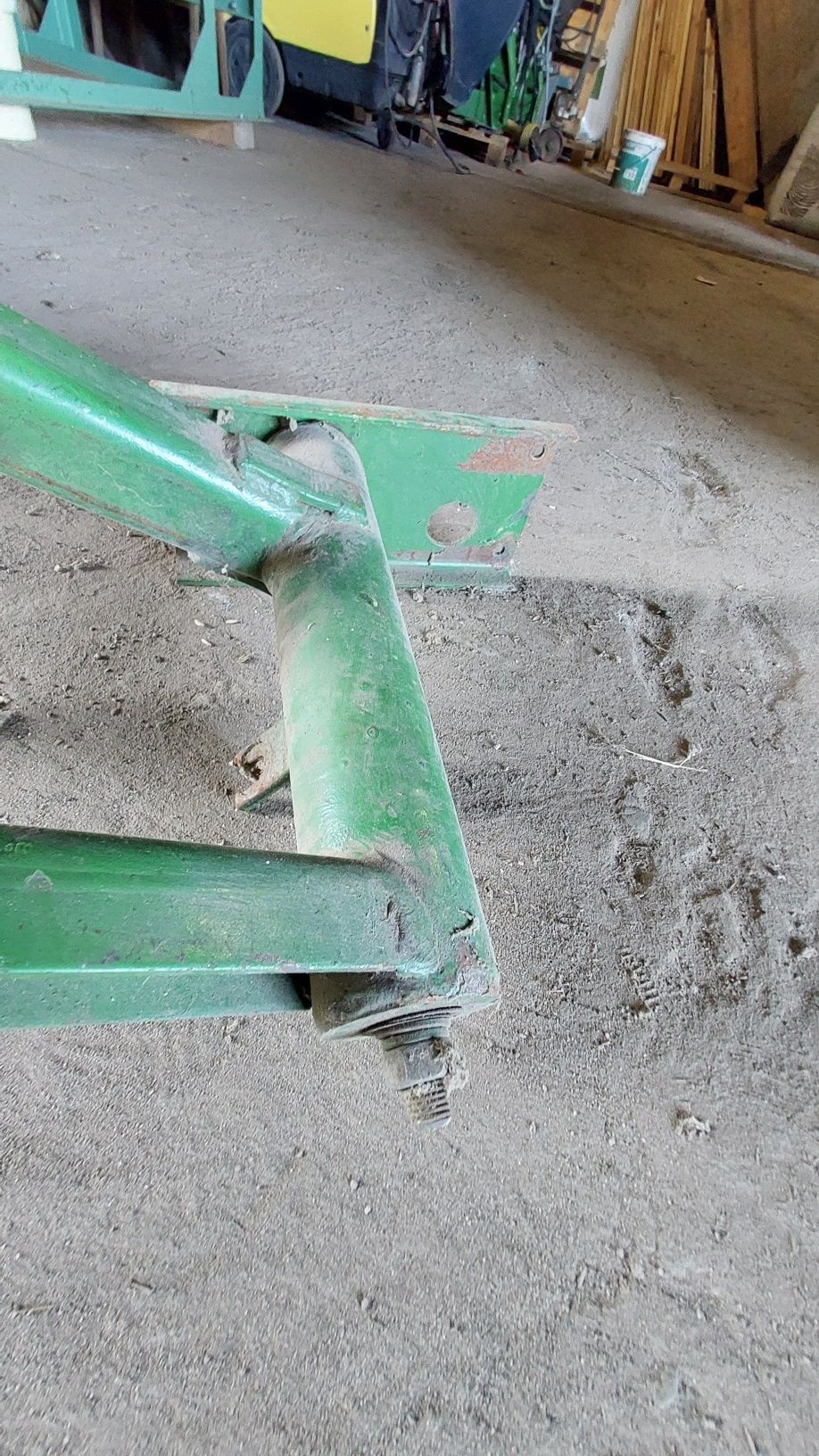 Podpora,uchwyt wariatora, przekładni jezdnej John Deere