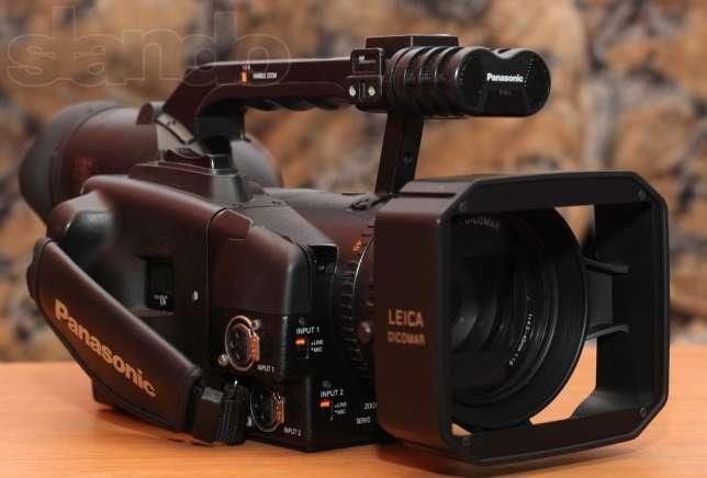 Профессиональная видеокамера Panasonic AG-DVX100BE